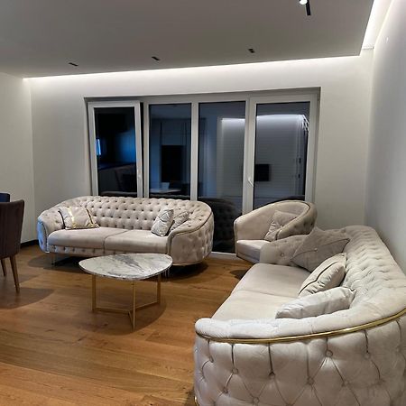 Skyline Exclusive Apartman Peja Kültér fotó