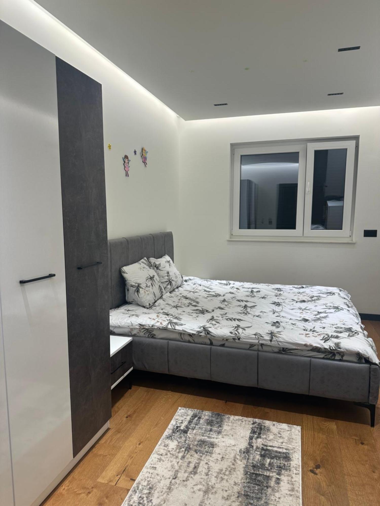 Skyline Exclusive Apartman Peja Kültér fotó
