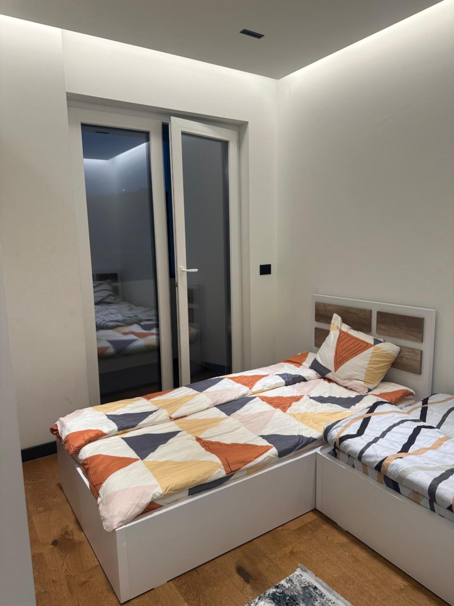Skyline Exclusive Apartman Peja Kültér fotó