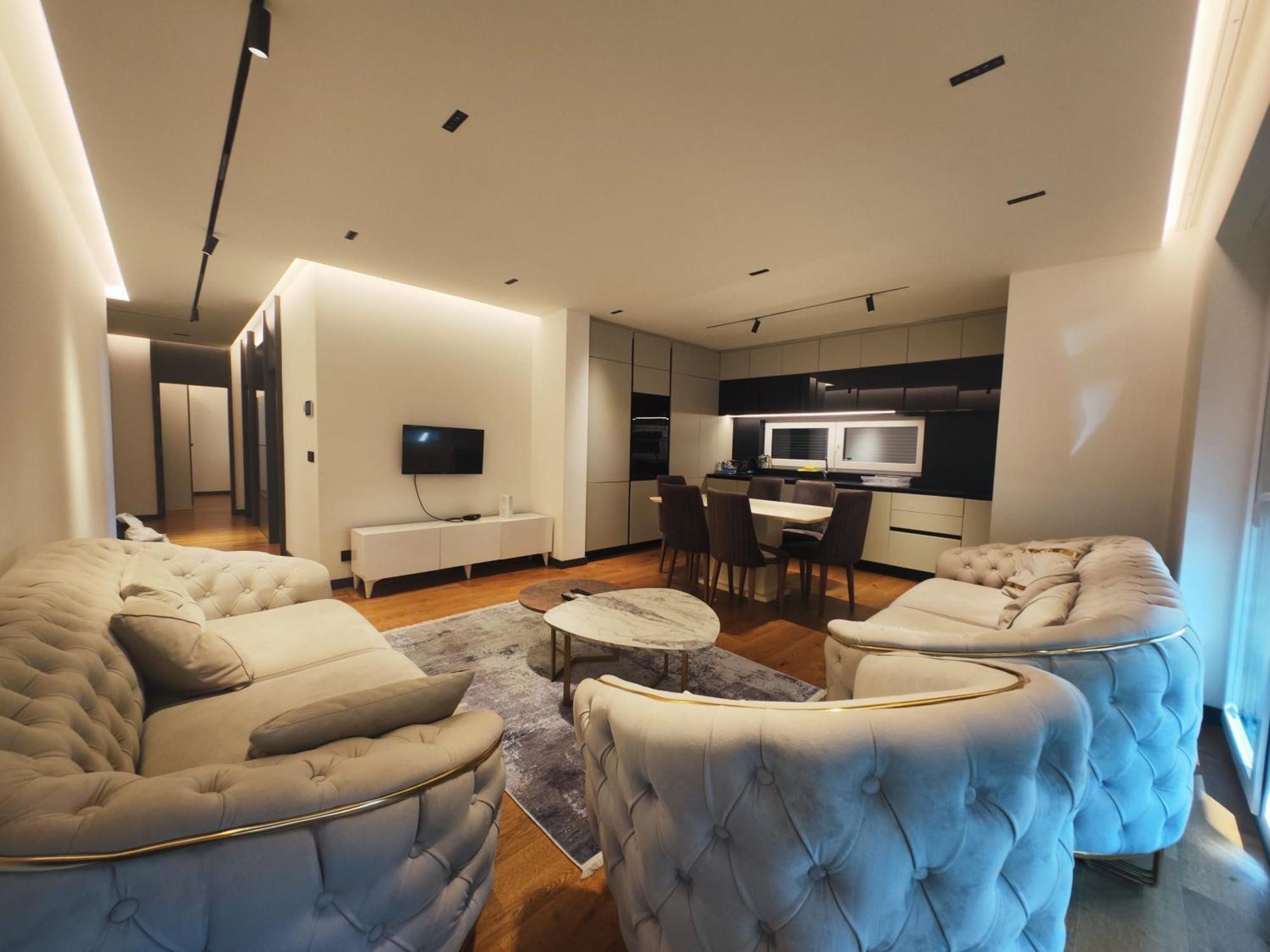 Skyline Exclusive Apartman Peja Kültér fotó